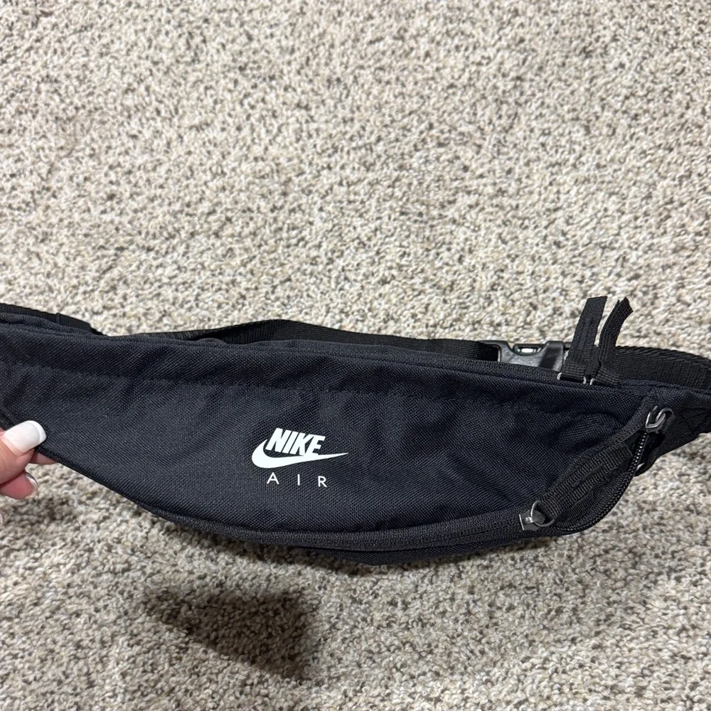 Nike compact belt